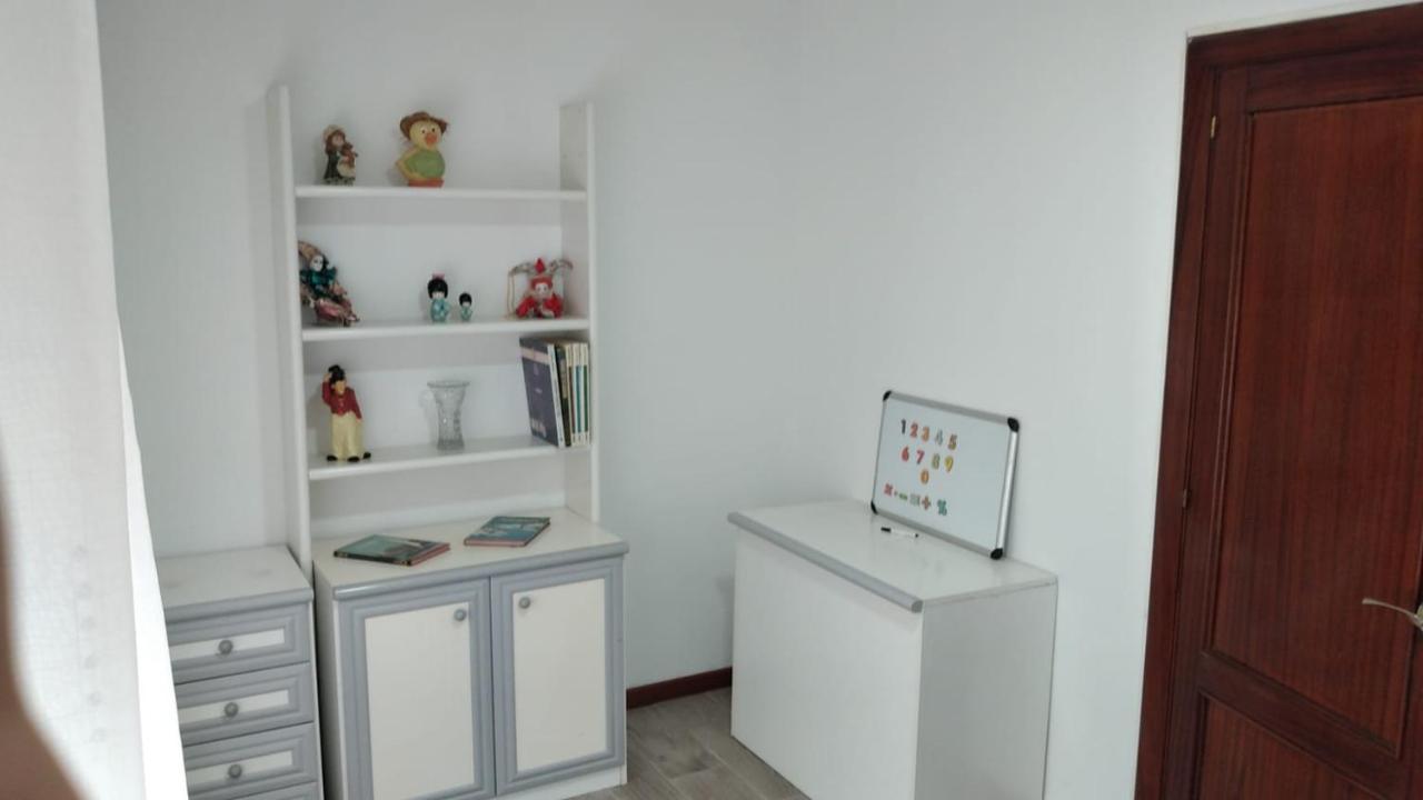 דירות Piso En Centro Urbano De Puentedeume Con Terraza מראה חיצוני תמונה